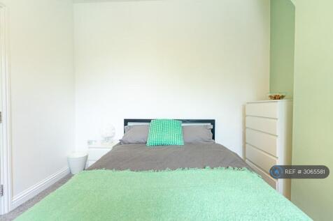 1 Bedroom House in WA4 6QA