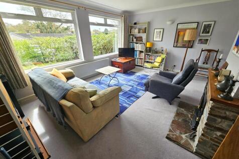 Lounge Dining Room.jpg