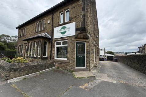Office to rent in keighley
