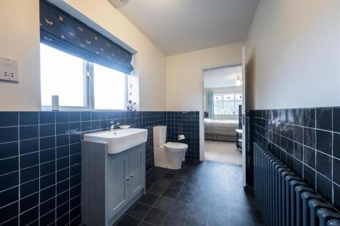 3 Sandbach Drive-023.jpg