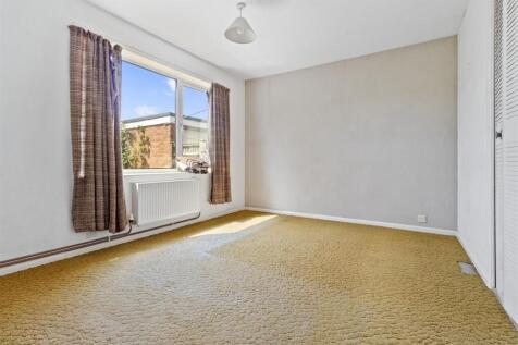 Rockingham Close, 22-009.JPG