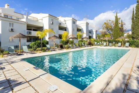 2 bedroom apartment with pool in Vale do Lobo