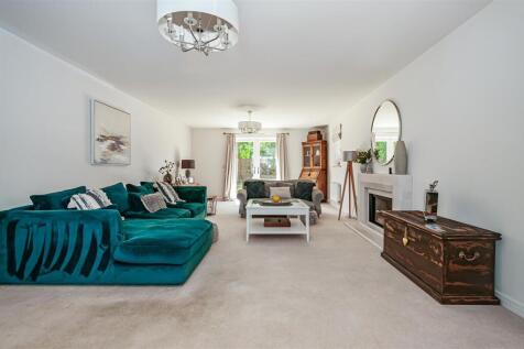 5 Sycamore Close -29.jpg