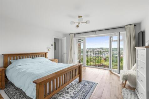 22 Amersham Hill Gardens, HP13 6QR-6.jpg