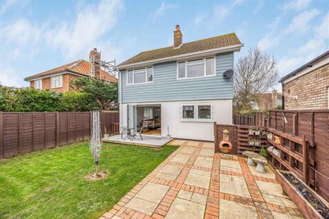 5 Culver Drive, Hayling Island-Small-PorticoMarket