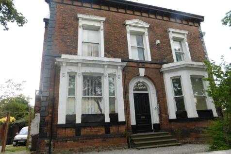 Abode are delighted to offer for to let this well presented two bedroom ground floor duplex apartment situated in a highly sought L22 location. With a range of amenities in close proximity such as sho
