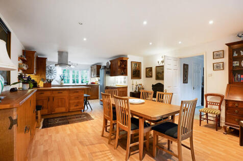 kitchen dining ro...