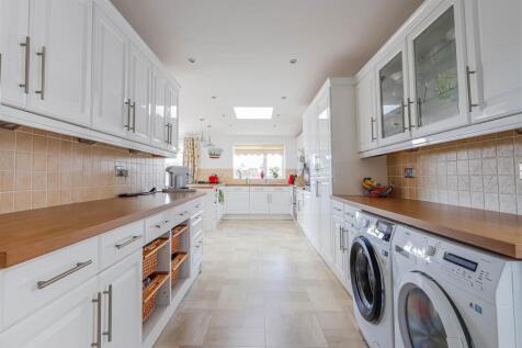 Nant Talwg Way_-20.jpg