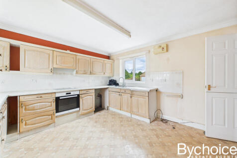 CAM05454G0-PR0030-STILL012