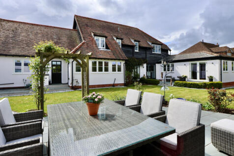 Landscaped Rear Garden