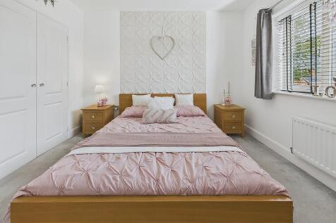 CAM04273G0-PR0192...