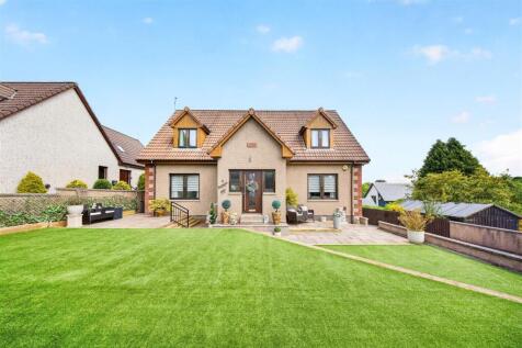 20 front garden - landscaped.jpg