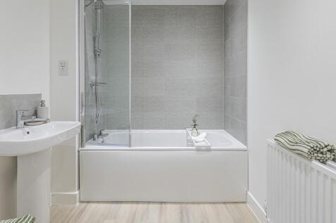 Enjoy the best of both worlds with a sleek shower-over-bath