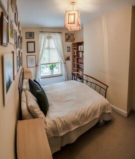 &#x1f6cf; Generous Second Bedroom ¿