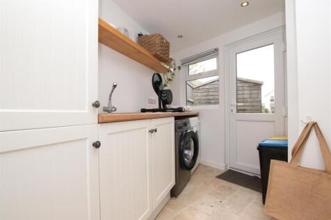 Utility Room.JPG