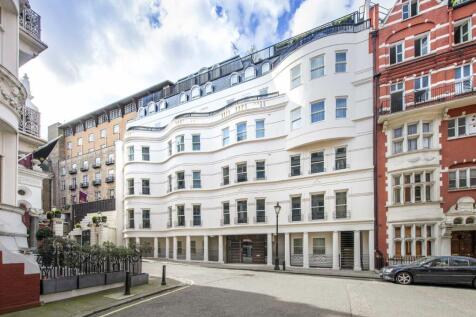 A beautifully designed two double bedroom apartment with a south facing aspect over Park Place.