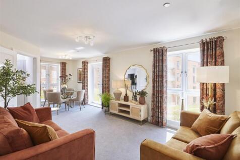 RADFORD-HOUSE-2-BED-LOUNGE-05.jpg