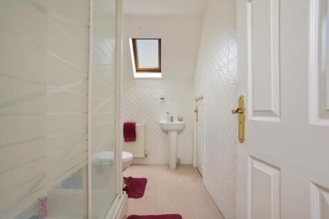 EweMove Estate Agents Scunthorpe - Guest Shower Ro