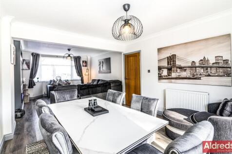 LOUNGE DINING ROOM