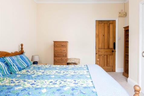 Bedroom_2 - Copy.jpg