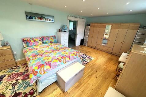 thumbnail_image1 (3).jpg