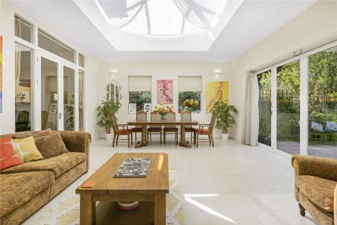 6 bed, 4 bath Detached in birmingham - Photo 9