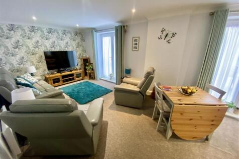 Bramleys Estate Agents - Huddersfield Road - Mirfi