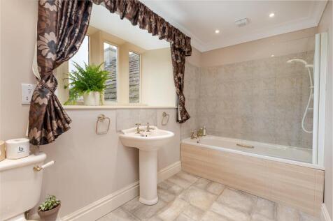 First Floor Bathroom