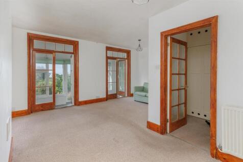 Sitting room leading to sun room