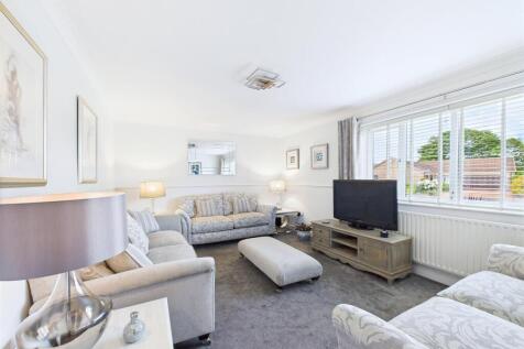 Sitting Room/Bedroom 4