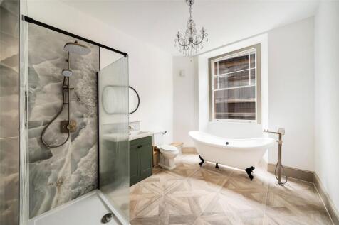 6 bed, 7 bath Semi-Detached in Bristol - Photo 16