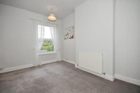 BEDROOM 2 02.jpg