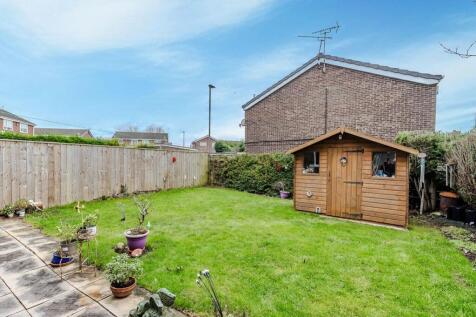 2SomertonCourtKingstonParkNewcastleuponTyneNE32QZ-