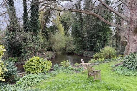 COMMUNAL GARDEN.jpeg