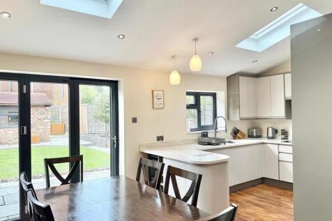 PHOTO-2025-10-15-16-04-08 (2).jpg