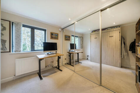 1374764-9-690b3ef...