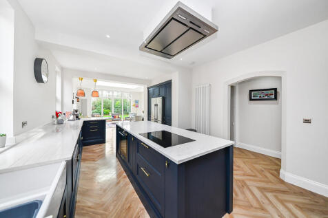 7 bed, 5 bath Detached in Birmingham - Photo 6
