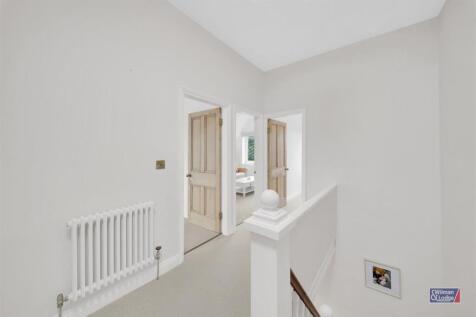 6 Bed, End Terrace, Silsden