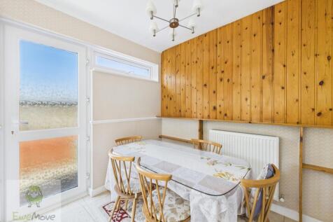 Kitchen breakfast room