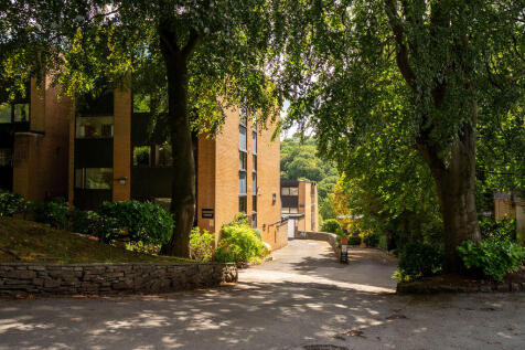 Rustlings Court