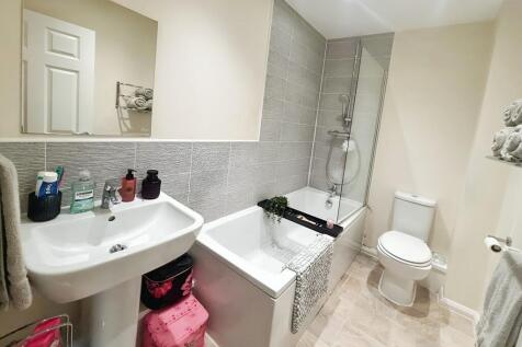 7fe9c320-WhatsApp...