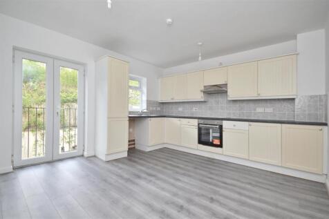 Open Plan Living / Kitchen