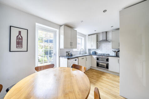 1301079-4-68503ac...