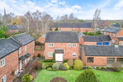 8 Hayes Farm Court, Ticknall