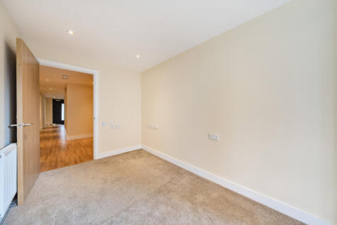 1354172-20-68c183...