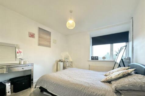 Briseham Road - 12.jpg