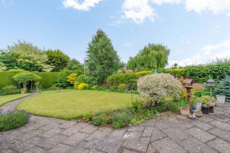 Back Garden EmilyDimelowEwemoveWhitchurchandNantwi