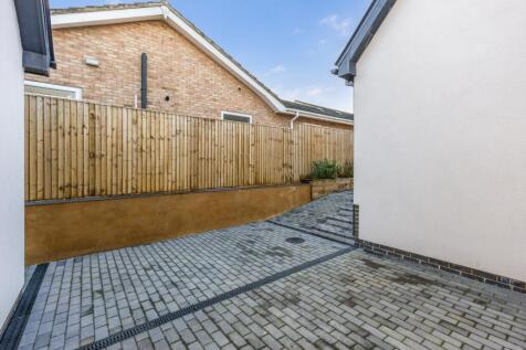 101702_101c-Upper...
