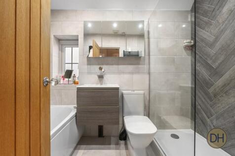 Nine Ashes Farm Cott