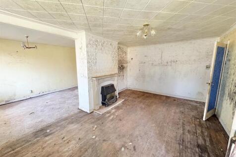 Living Room.jpg